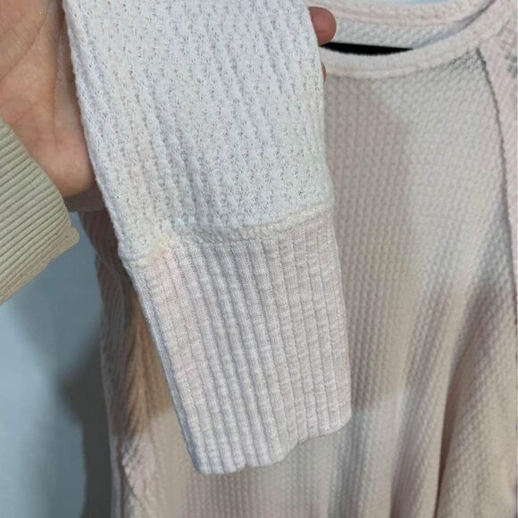 WOMAN’S swing Henley top with dropped shoulder. Soft pink. Size large. Gorgeous! - Picture 4 of 8